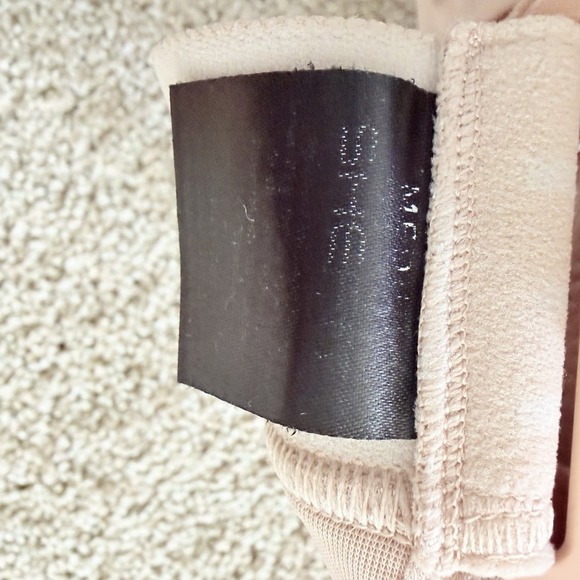 Shefit Ultimate Sports Bra Medium High Impact Adjustable Front Close Sandstorm - Picture 8 of 8